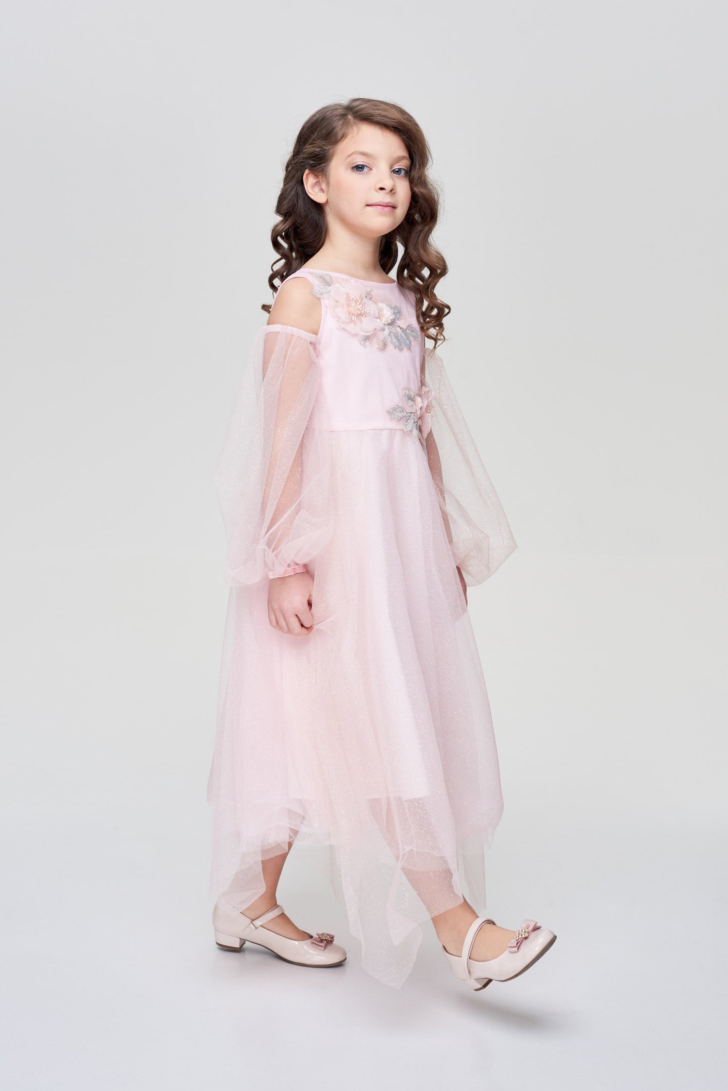 Smart dress with detachable sleeves nude
