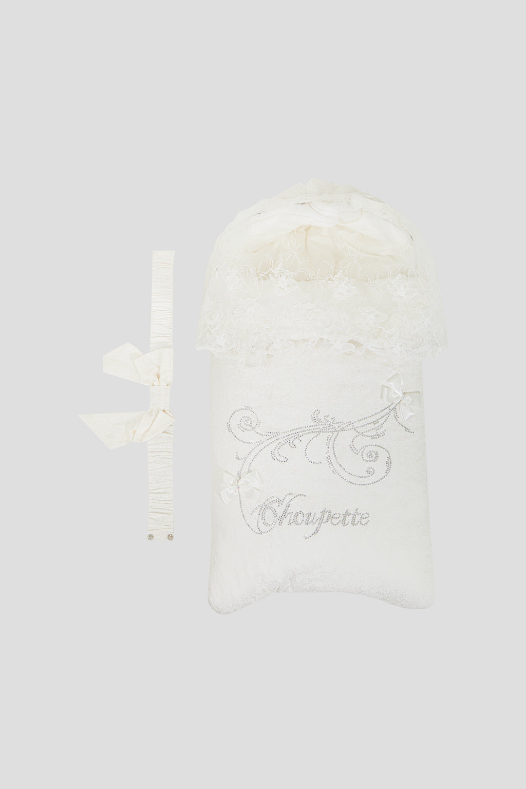 Baby nest lace and crystals decorated