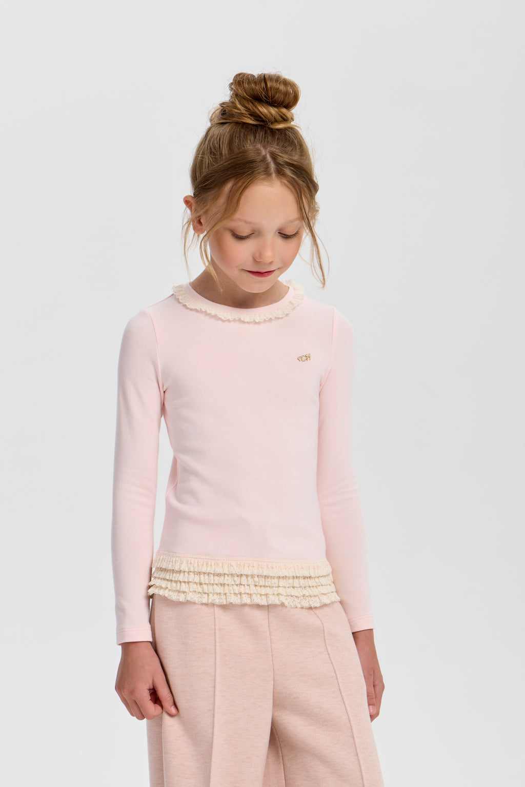 Elegant Turtleneck with laces