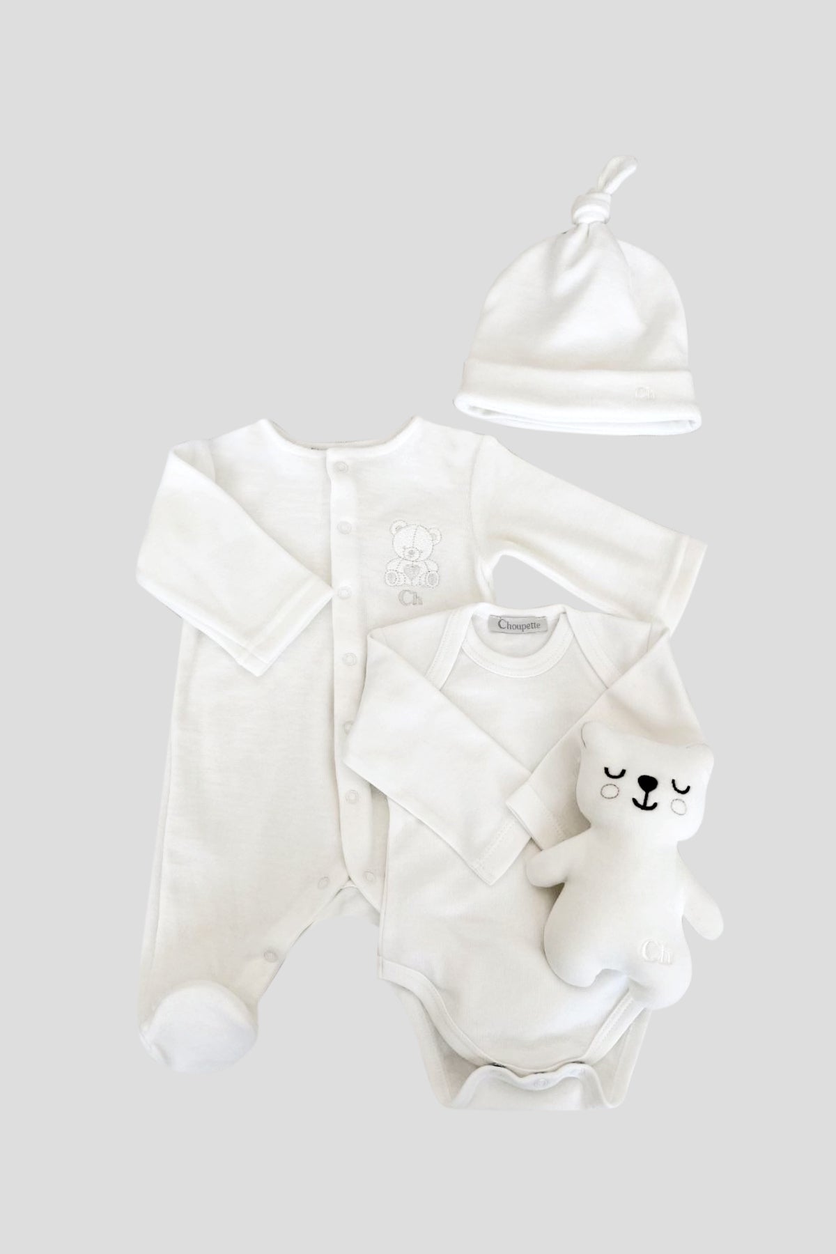 Unisex Gift Set for Newborn (overall, bodysuit, hat and souvenir "Bear")