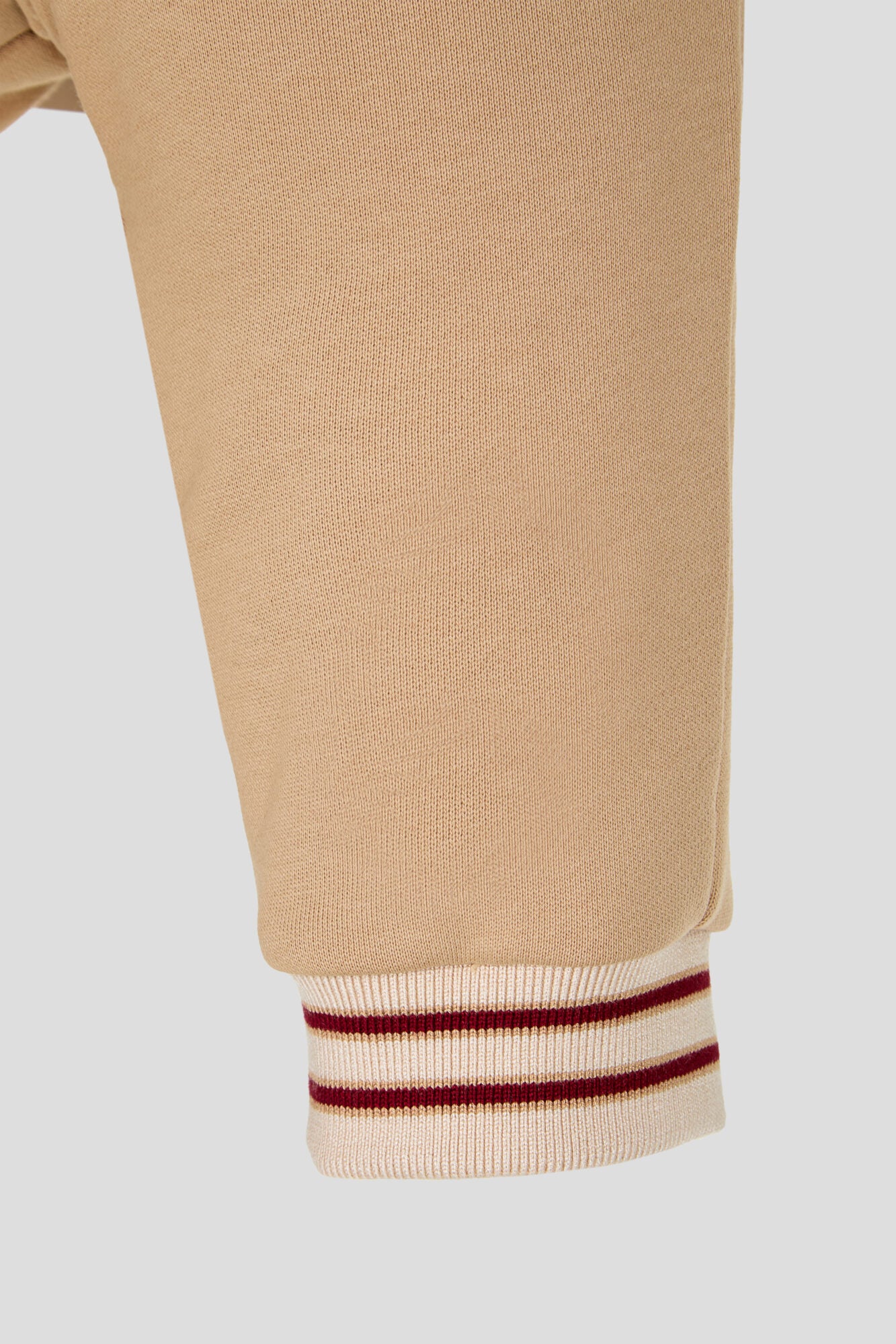 Warm Pants, sandy
