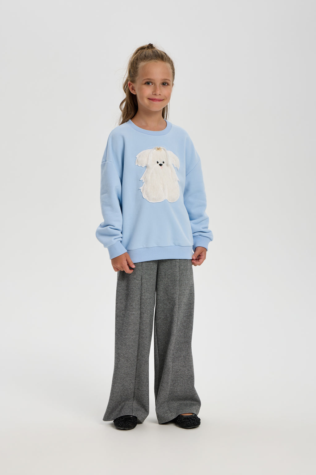 Sweatshirt with Doggy Applique