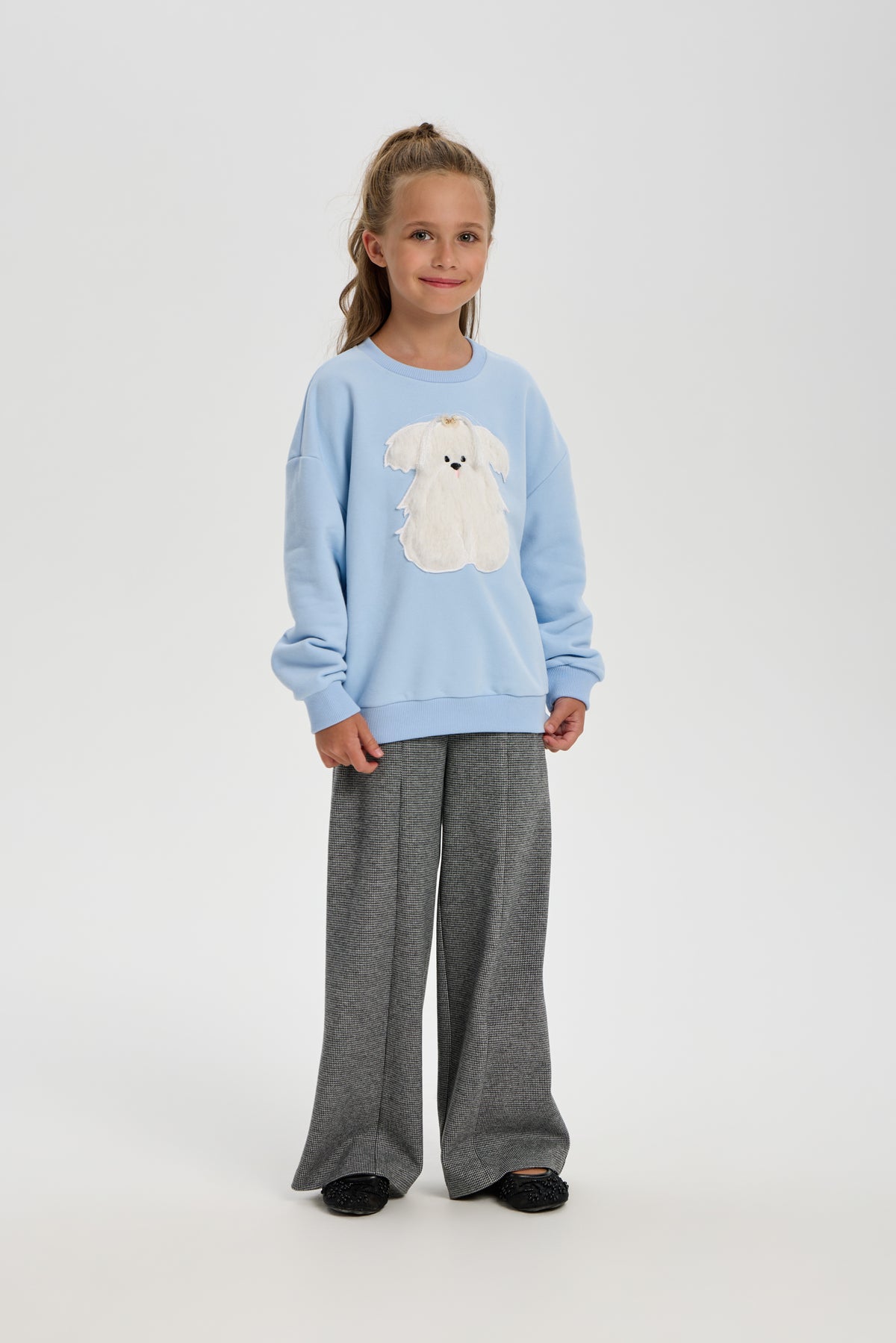 Sweatshirt with Doggy Applique