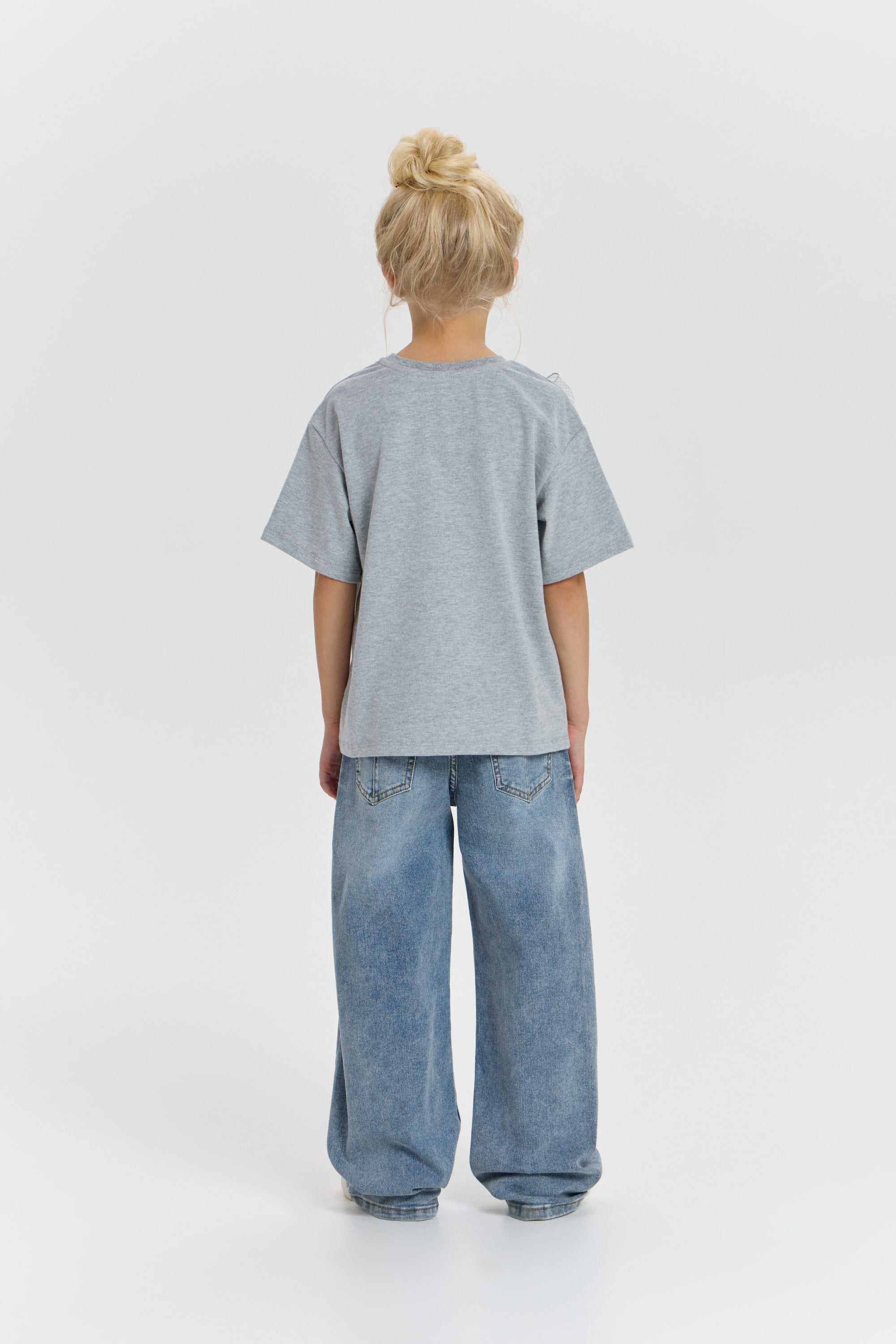 Bow and Pearls Decorated T-shirt