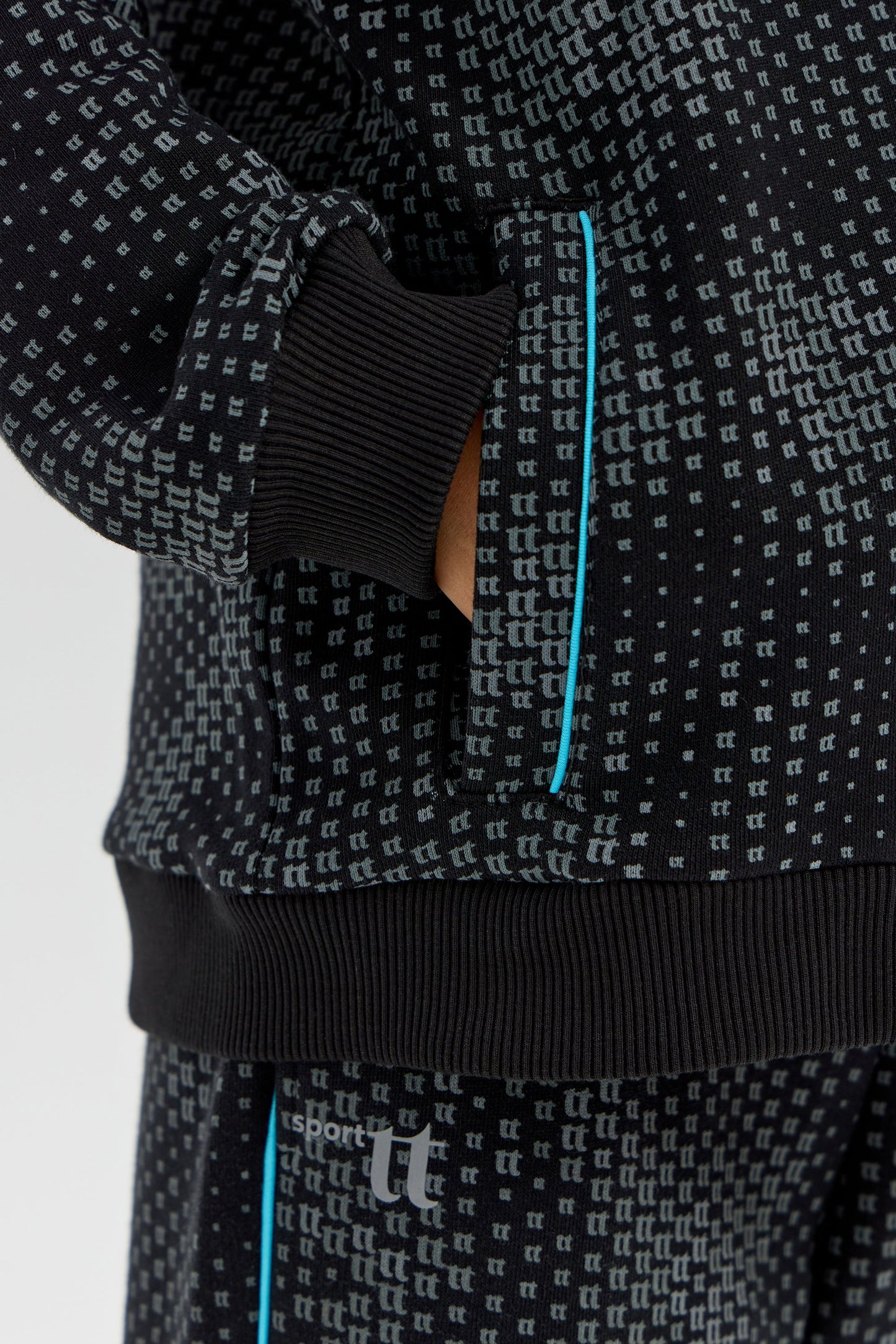 Printed Tracksuit for active kids