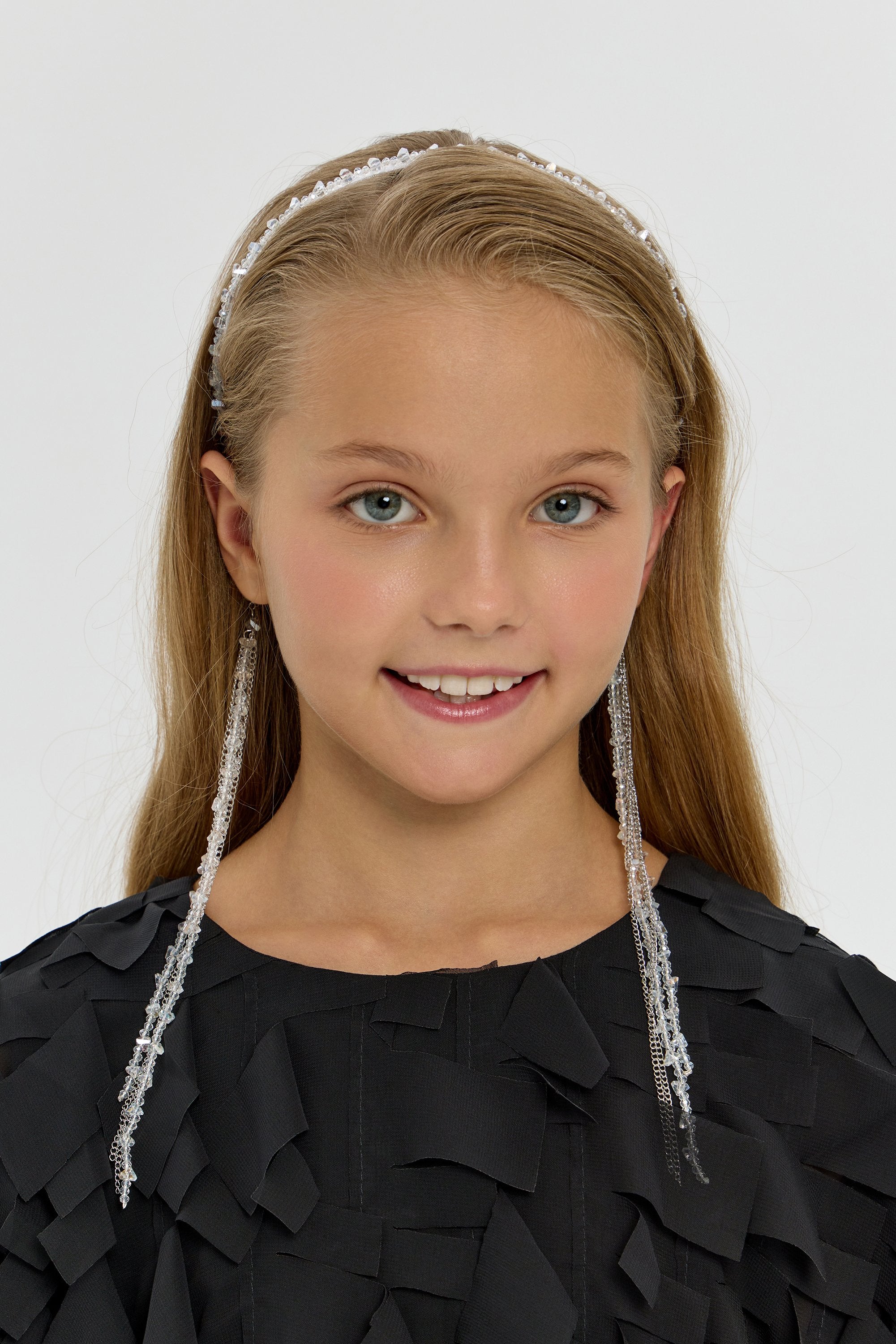 Elegant Pearl Headband with Removable Chains