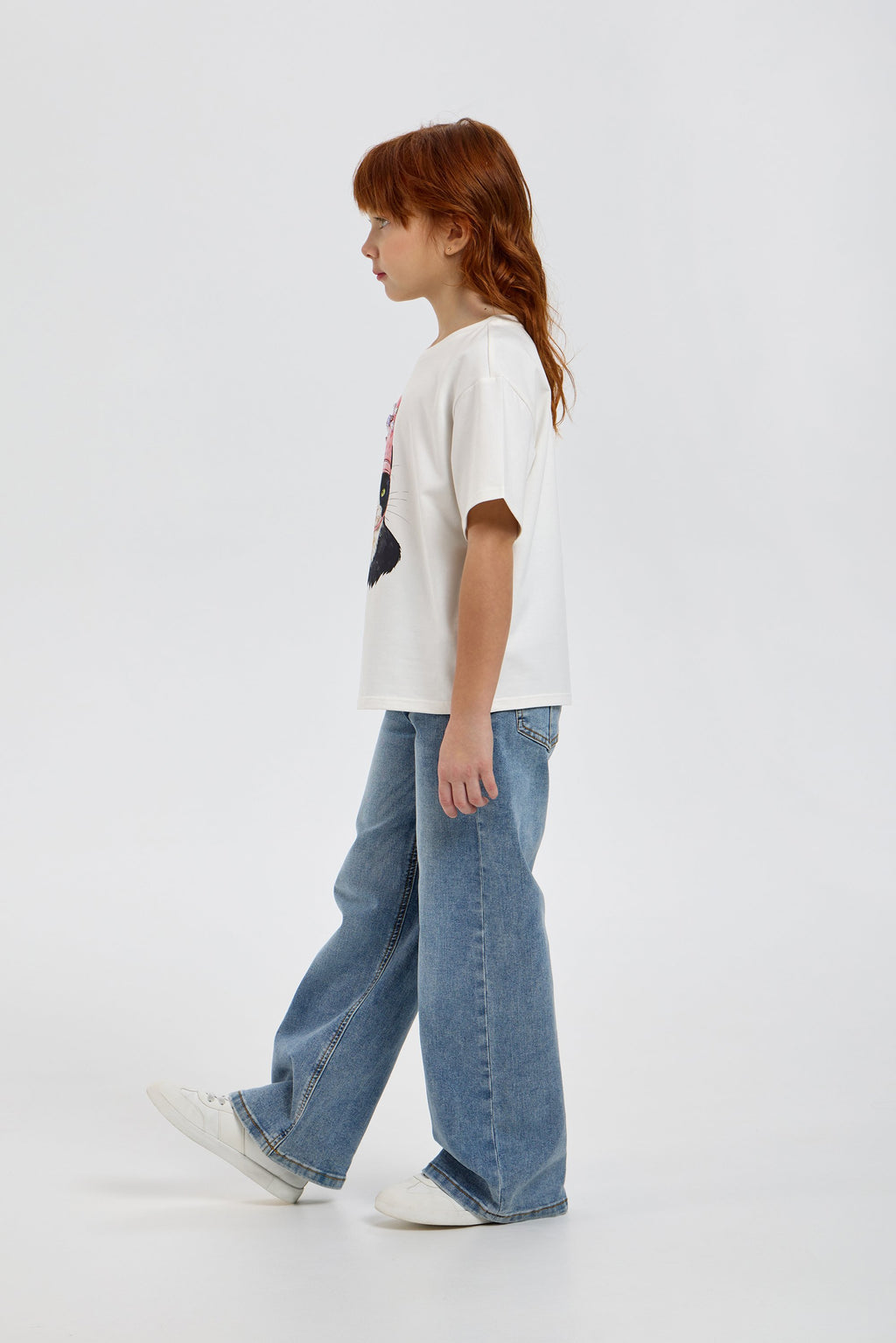 Catty T-shirt with Diamonds