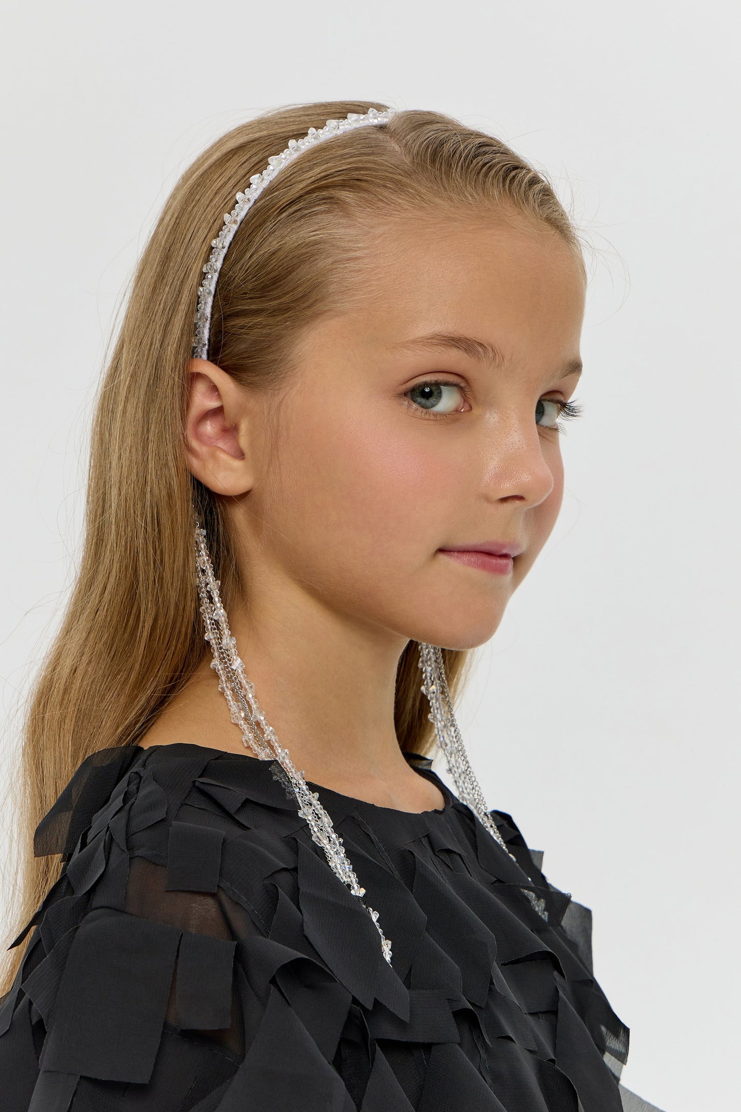 Elegant Pearl Headband with Removable Chains