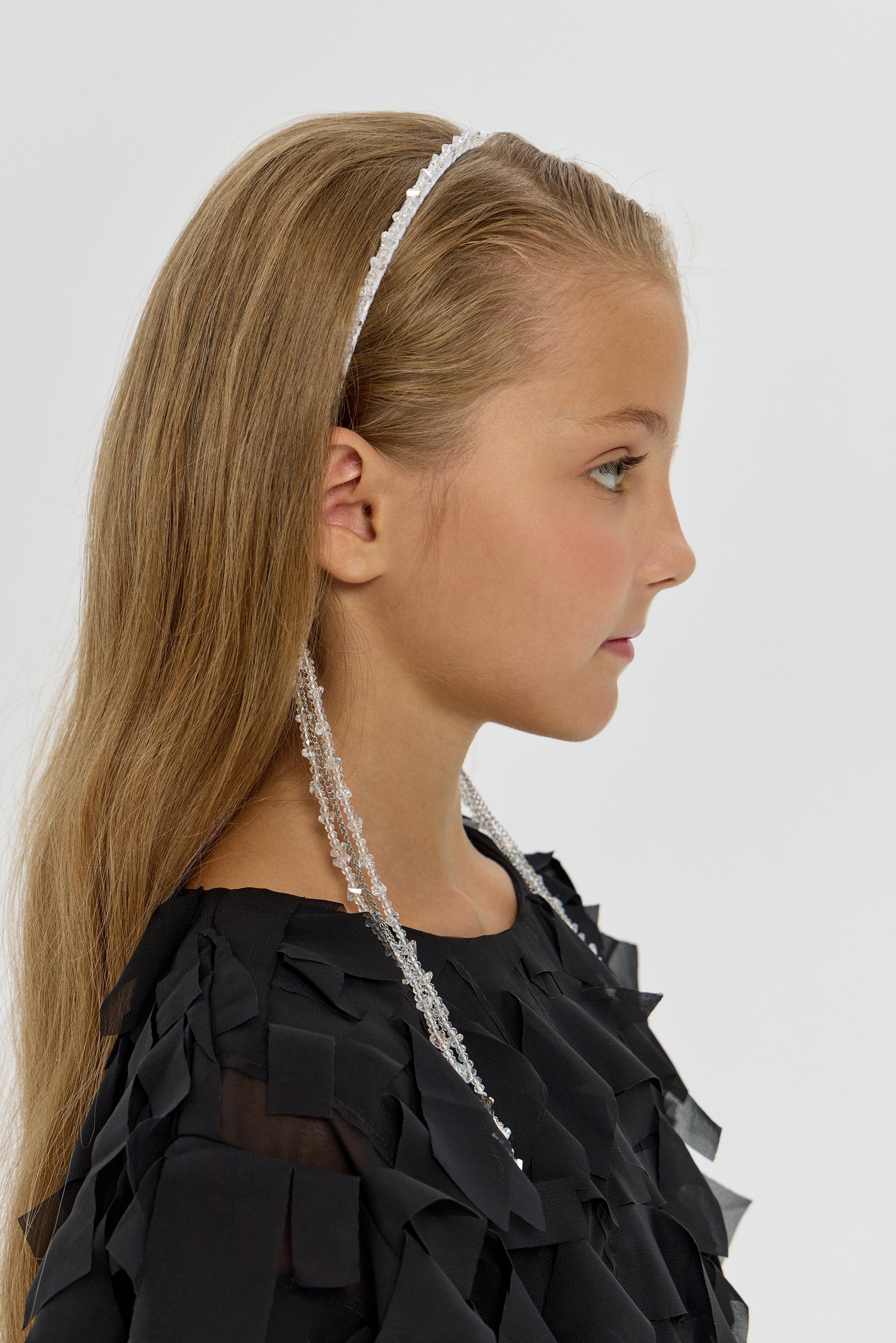 Elegant Pearl Headband with Removable Chains