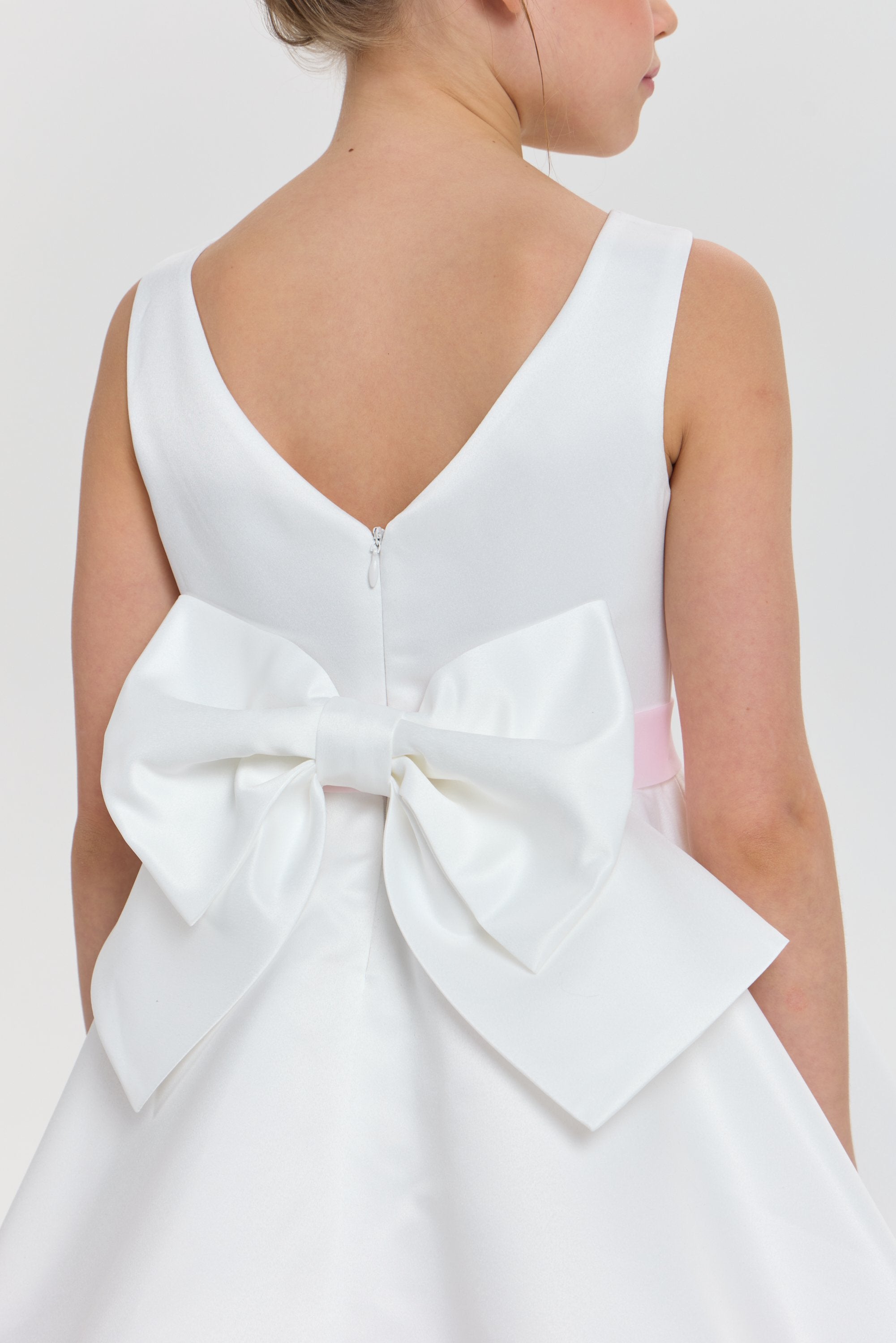 Elegant Dress with Roses