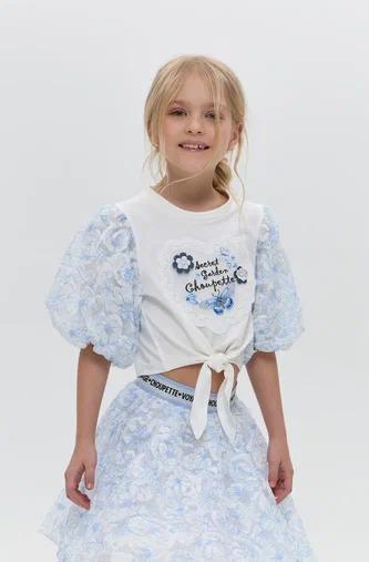 T-shirt with decoration