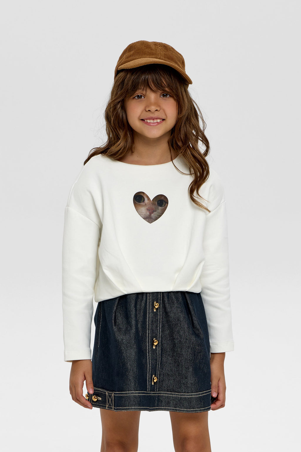 Stylish Cropped Decorated Catty Sweatshirt