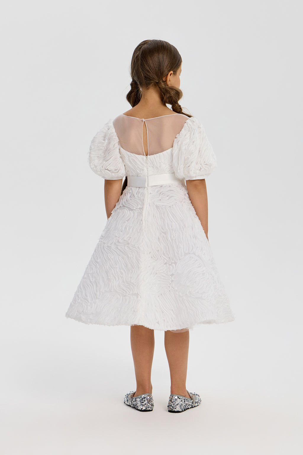 Beautiful Dress with Puffed Sleeves
