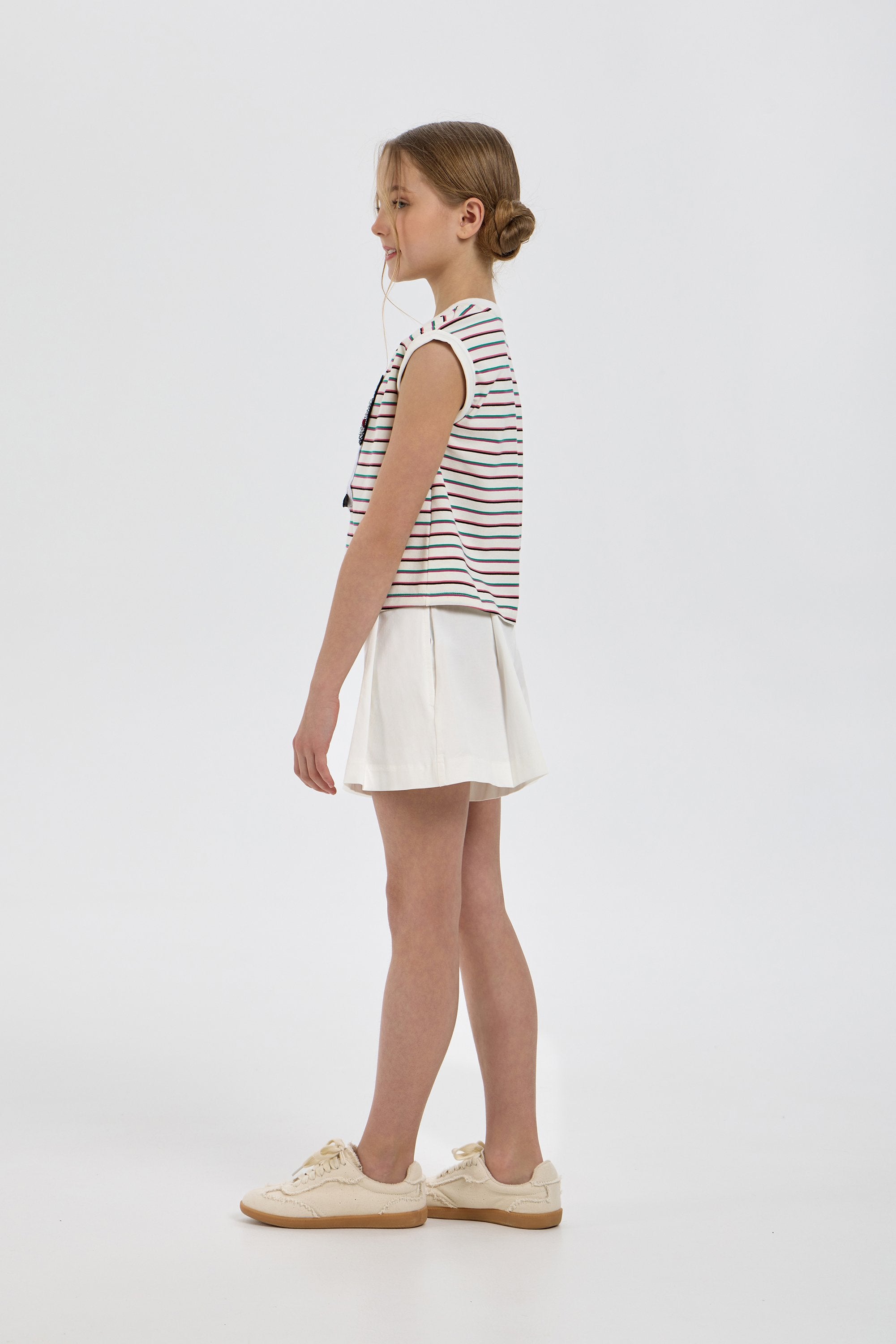 Elegant White Shorts with Crystals Key Charm