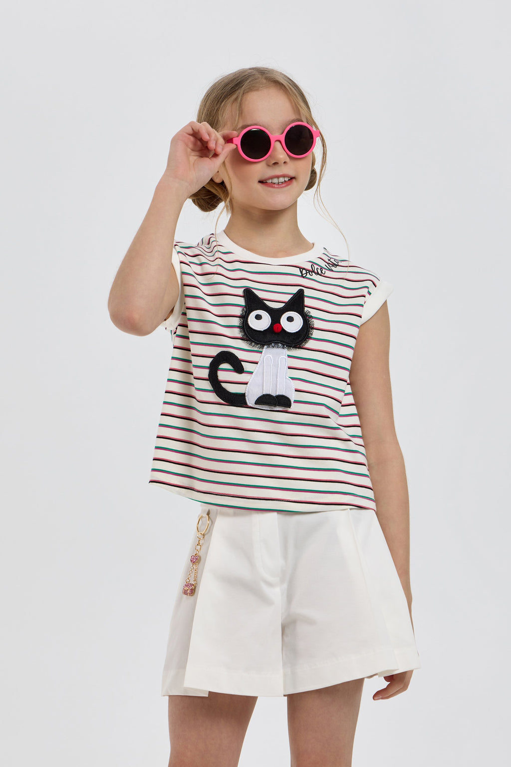 Catty Applique-decorated T-shirt