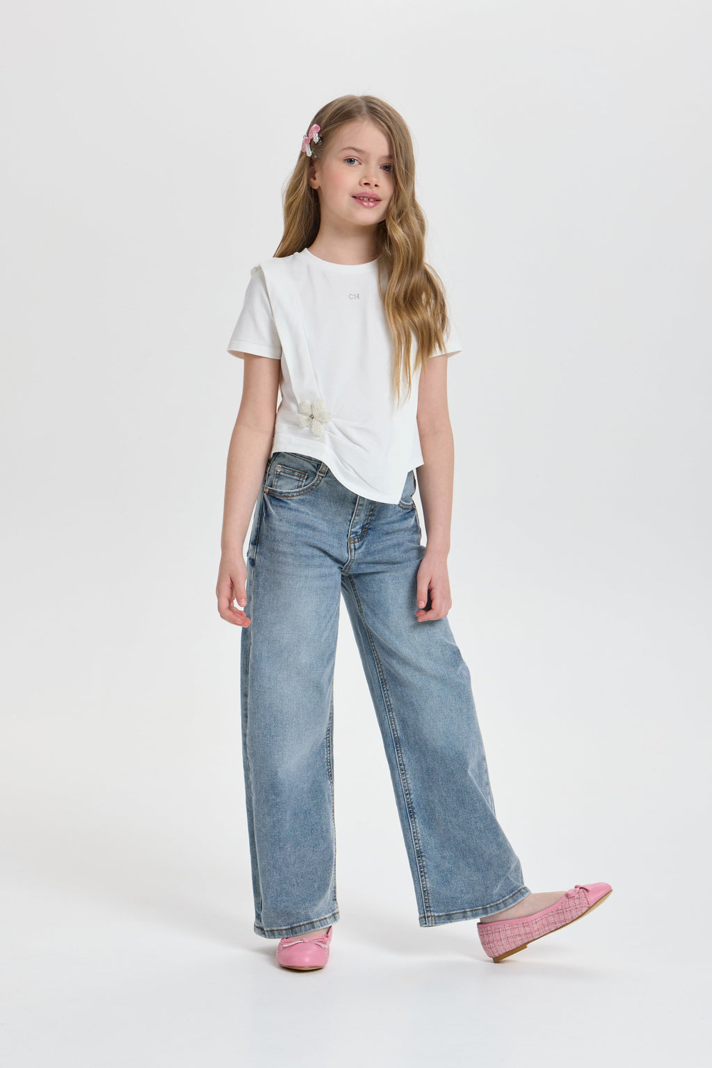 3D flower Asymmetry T-shirt