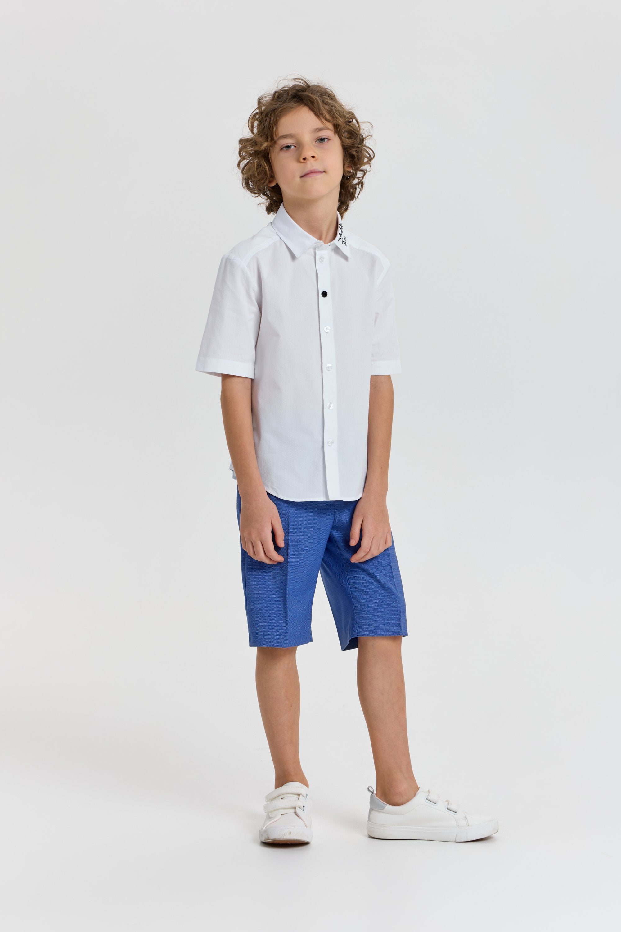 Elegant Polo Shirt with Print on Collar