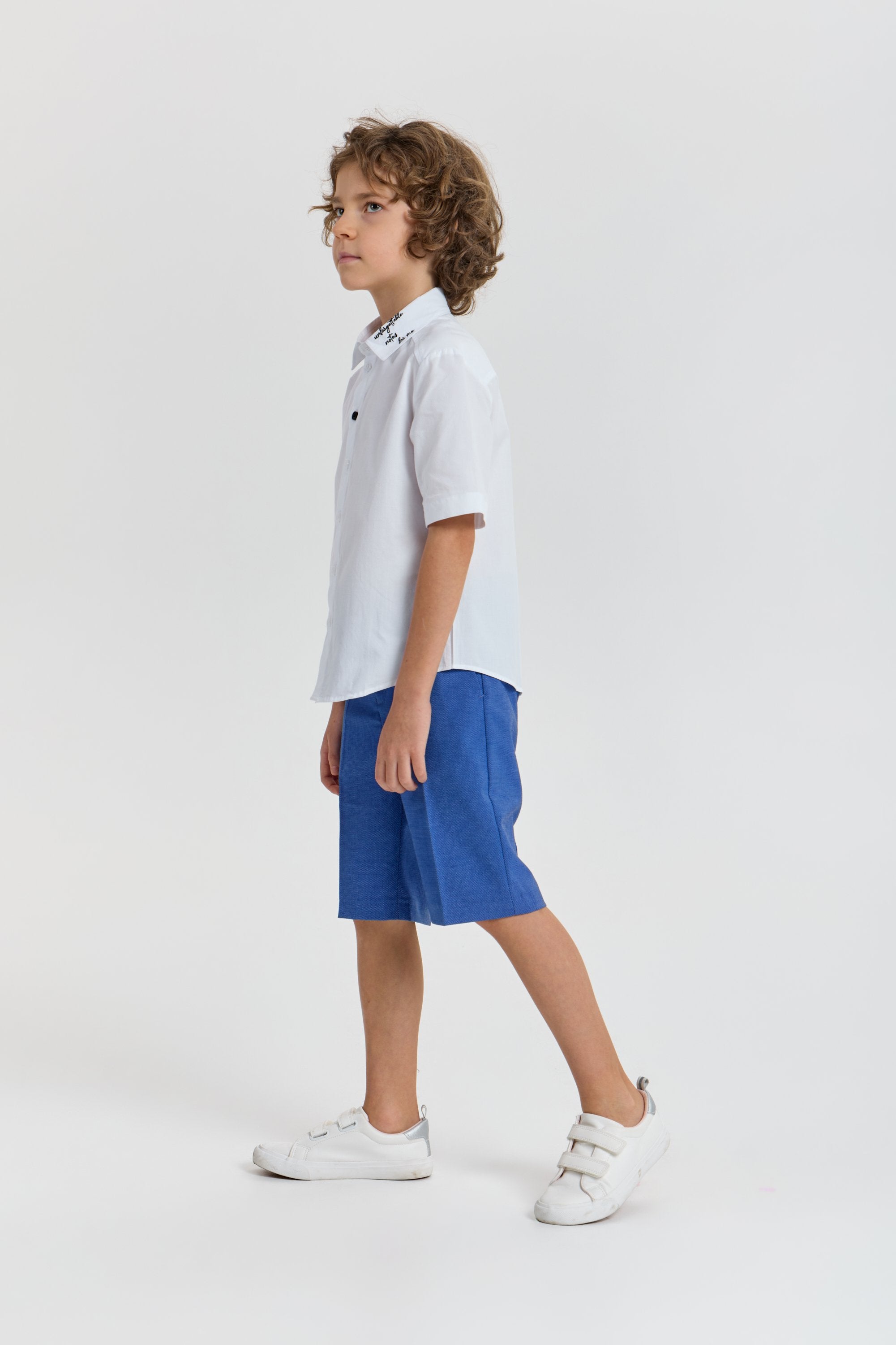 Elegant Polo Shirt with Print on Collar