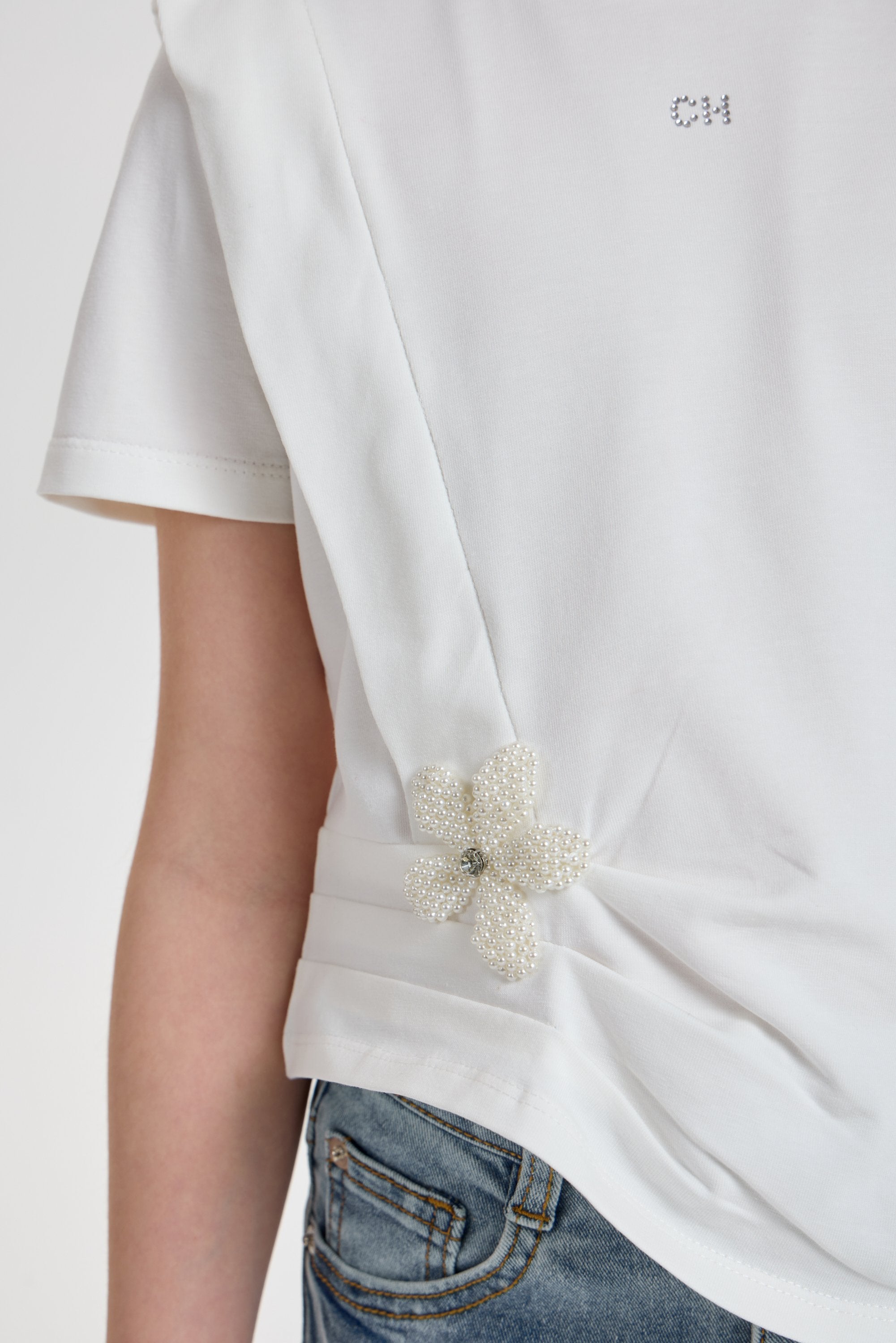 3D flower Asymmetry T-shirt
