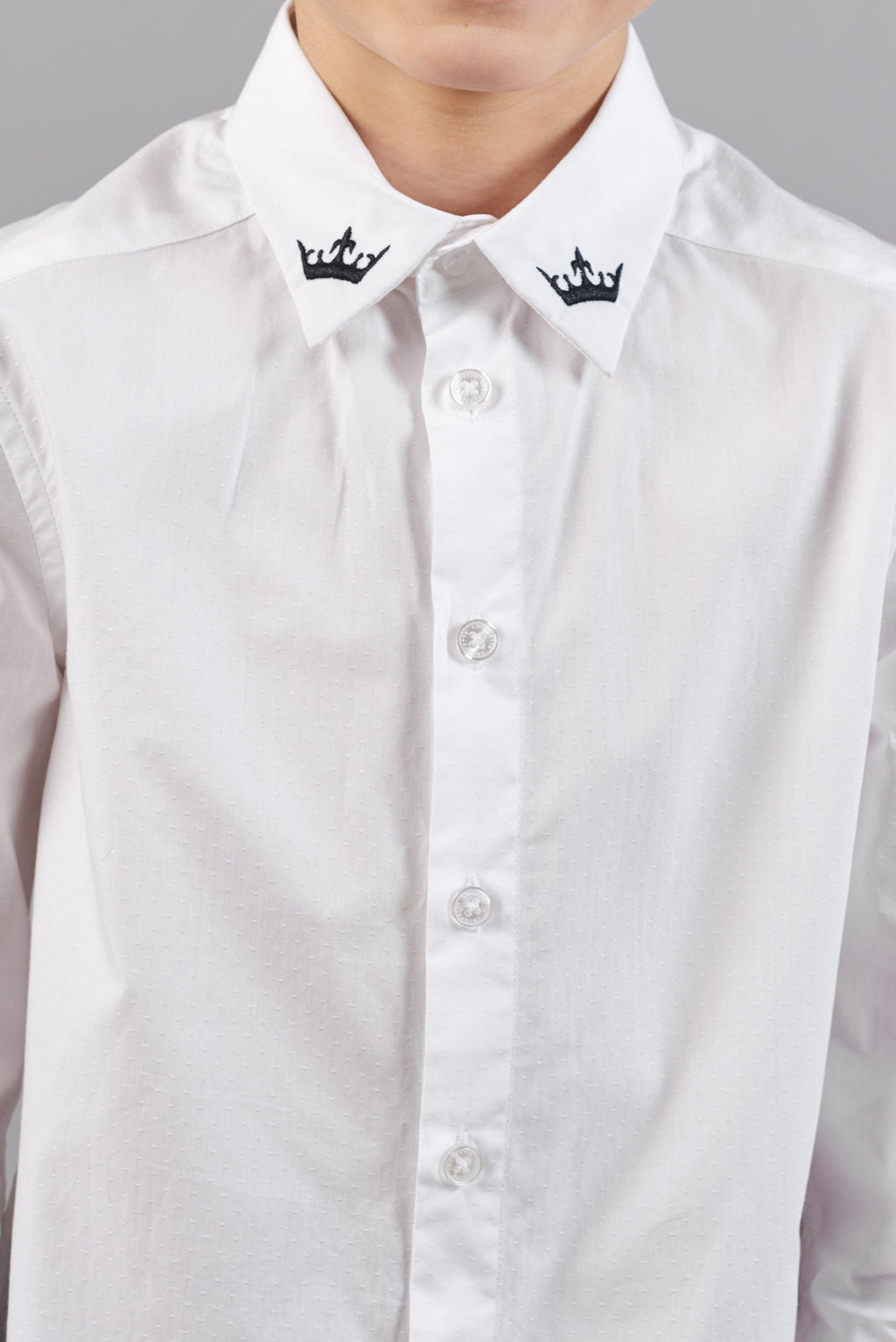 Classic white shirt with embroidery on collar