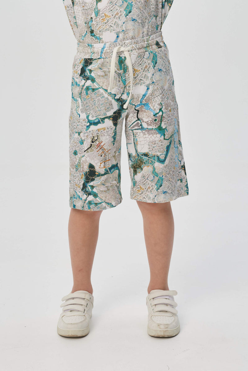 Extended shorts with a proprietary print